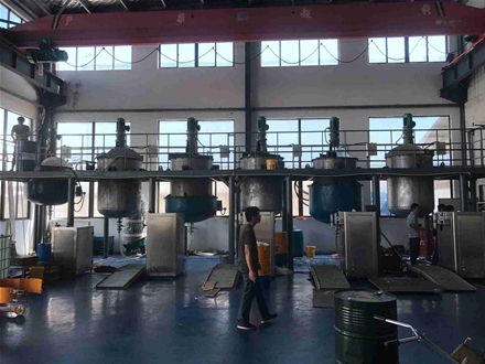 潤滑油遠(yuǎn)紅外電加熱反應(yīng)釜